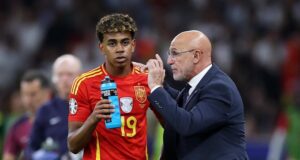 نبوءة "العصا السحرية" التي أطلقها دي لا فوينتي على نجم برشلونة 2 لامين يامال