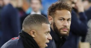 الأغلى في العالم يتقاضى نصف سعر نيمار , هذا يدعم برشلونة 2 نيمار