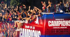 احتفال برشلونة بالليغا