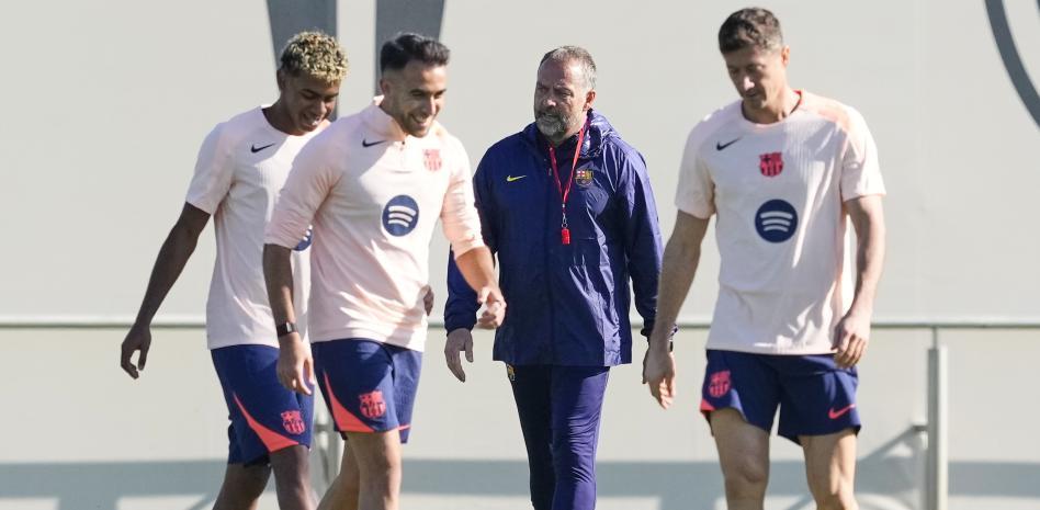 إريك غارسيا و لامين يامال و فليك