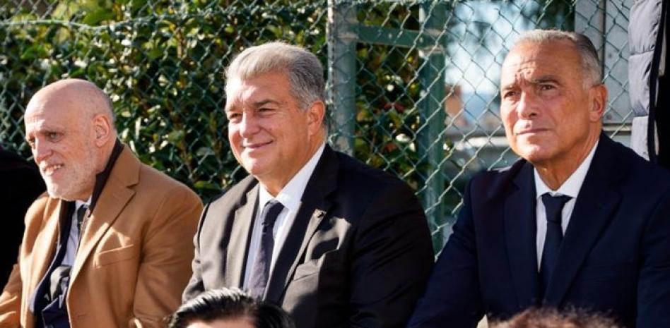 خوان لابورتا و تيباس و يوستي