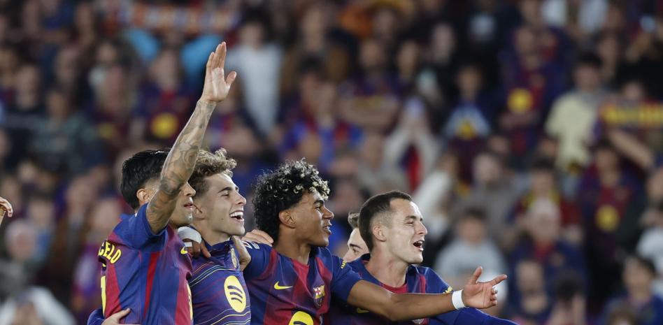لاعبي برشلونة