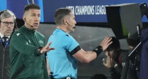 لجنة الحكام تتفق مع برشلونة 2 Zt31vyAM