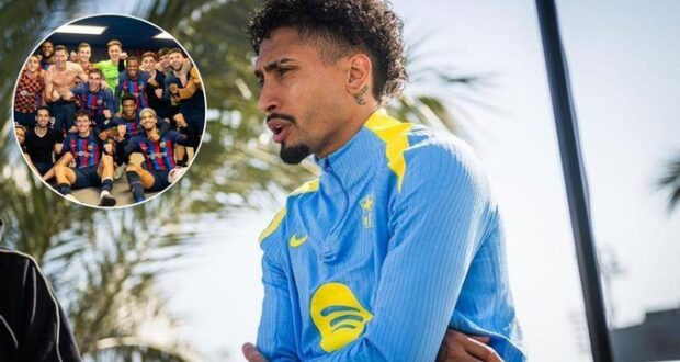 رافينيا يُنشئ شجرة عائلية من لاعبي برشلونة 1 رافينيا