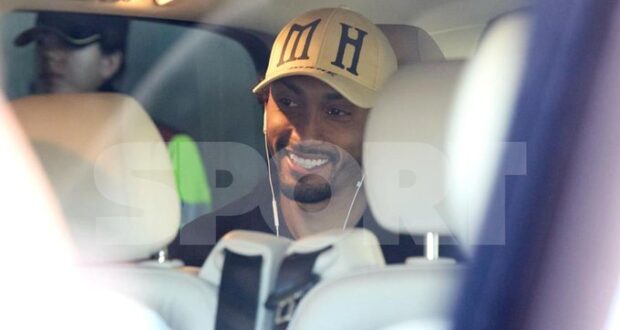 رافينيا التزم بالاتفاق الذي كشفه مدرب برشلونة 1 رافينيا