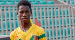 حرب جديدة مفتوحة بين برشلونة و عملاق فرنسا 4 أبو بكر مايغا