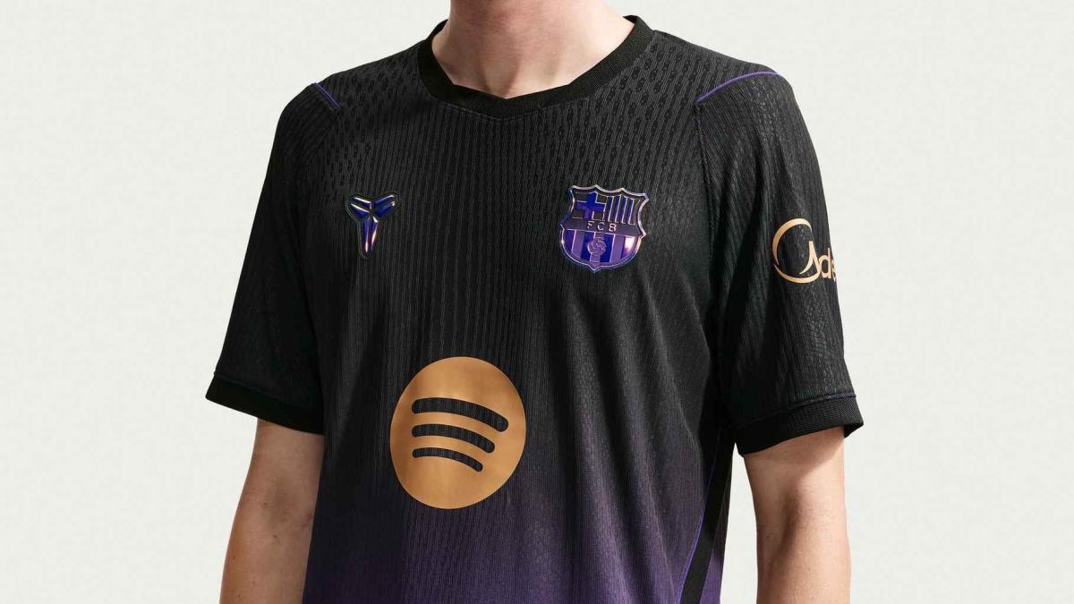 قميص برشلونة