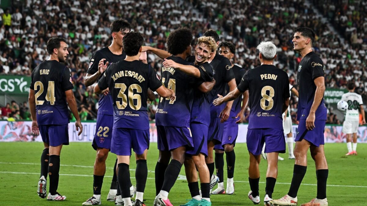 لاعبي برشلونة