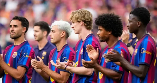 لاعبي برشلونة