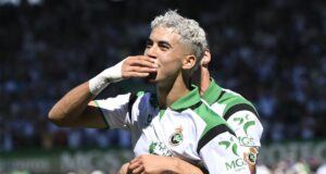 نجم المغرب يغازل برشلونة «إنه حلمي وحلم عائلتي» 17 ياسر زبيري