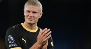 ميندييتا يضع هالاند في برشلونة 8 هالاند