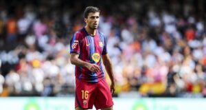 رودري يدفن الجدل في برشلونة 11 رودري