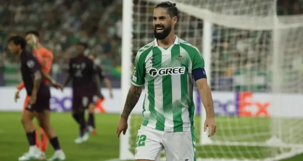 إيسكو لاعب ريال بيتيس