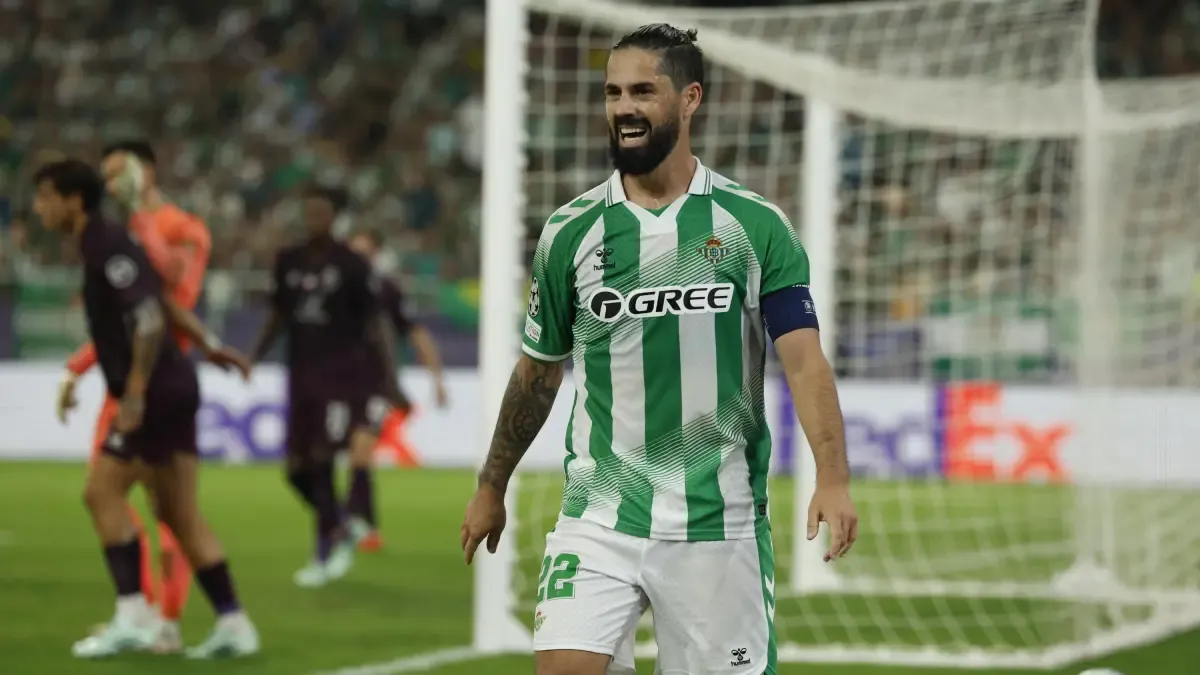 إيسكو لاعب ريال بيتيس
