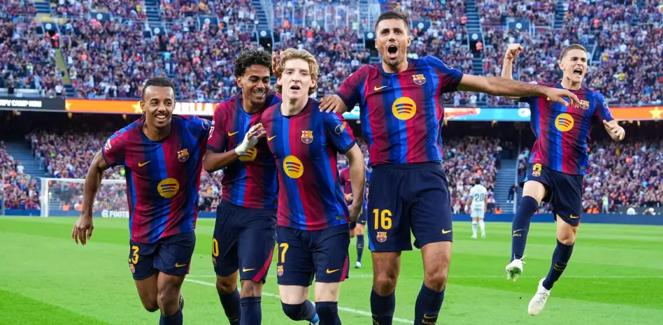 8 نجوم من برشلونة ينتظرون أول كلاسيكو 1 رودري و غوردون و لامين يامال