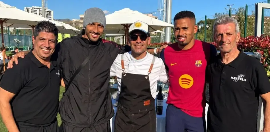 لاعبي برشلونة